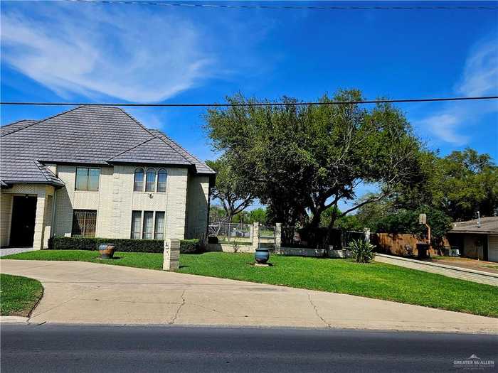 photo 2: 416 W Jackson Avenue, McAllen TX 78501