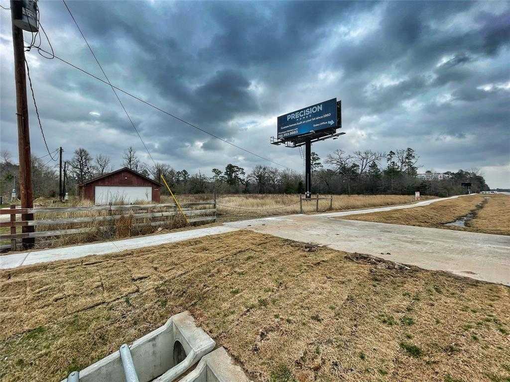 photo 1: 10867 Highway 242, Conroe TX 77385