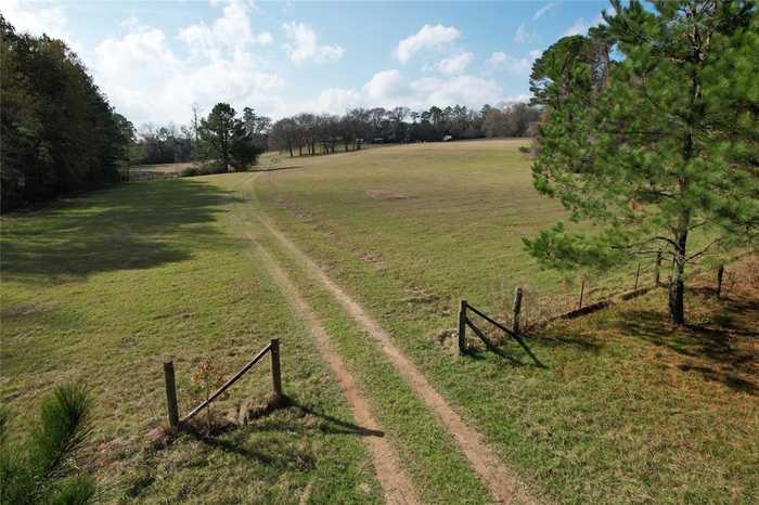 photo 1: County Rd 1585, Grapeland TX 75844