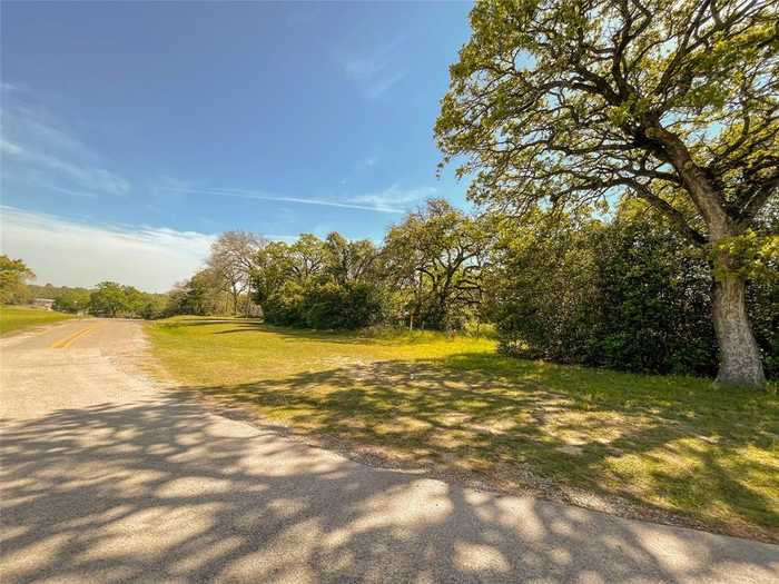 photo 2: 414 S Hill Street, Buffalo TX 75831