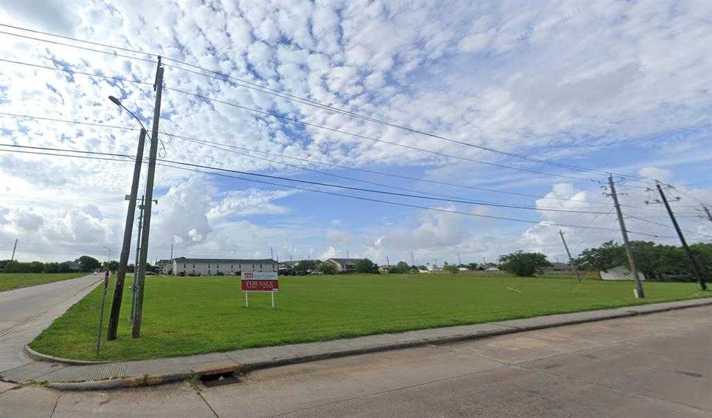 photo 1: Avenue J Avenue, Freeport TX 77541