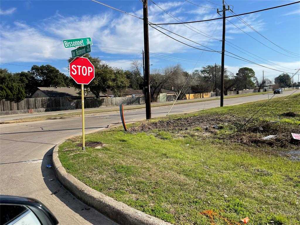 photo 1: Bissonnet Street, Houston TX 77099