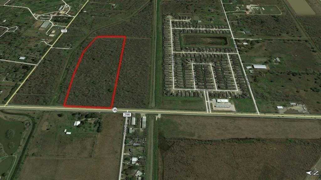 photo 2: 5690 N Highway 35, Alvin TX 77511