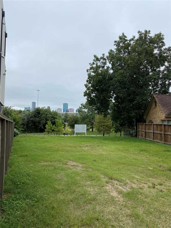 photo 1: 2128 White Oak Drive, Houston TX 77009