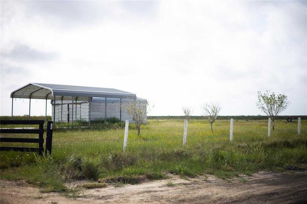 photo 1: 2757 Fairway Road, Angleton TX 77515