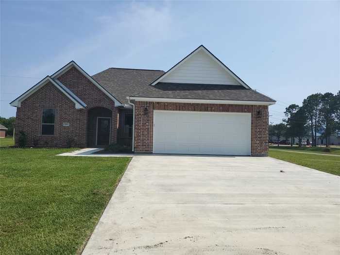 photo 1: 233 Shannon Street, Angleton TX 77515