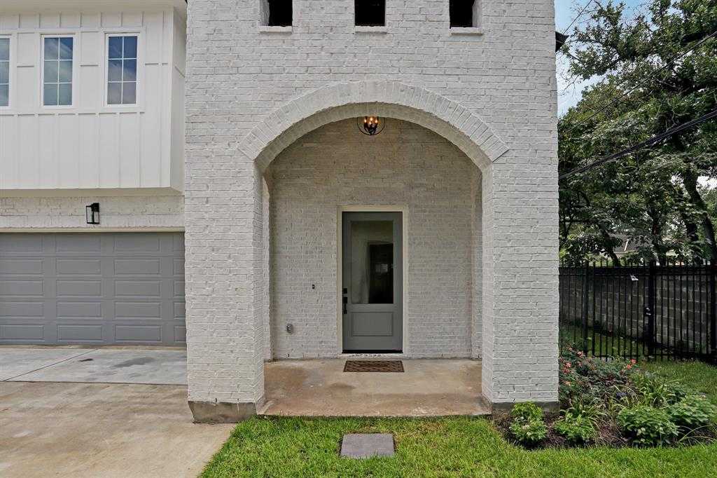 photo 3: 593 Wycliffe Drive, Houston TX 77079