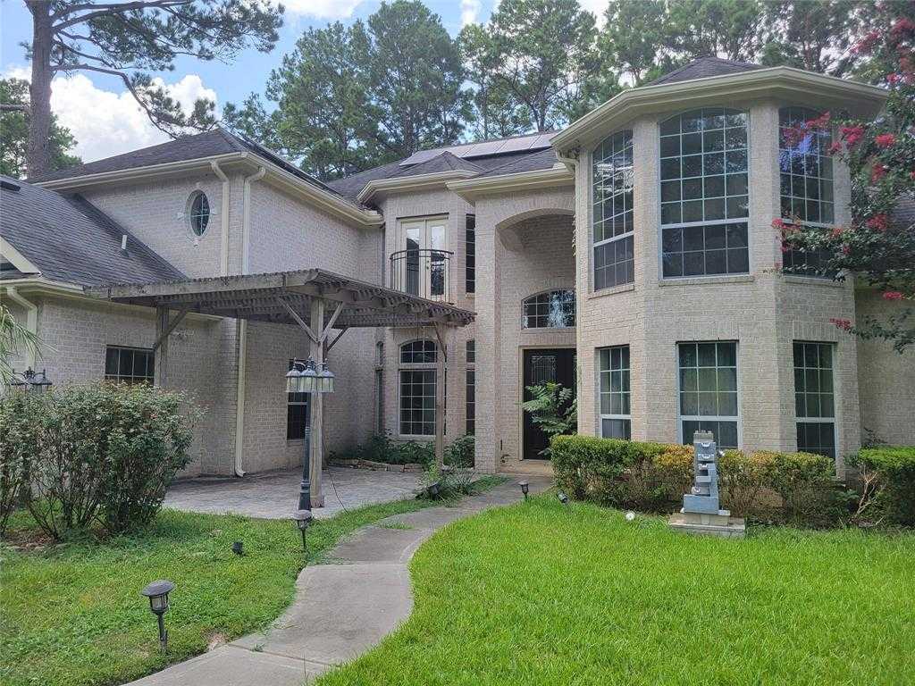 photo 2: 11203 Cypress Way Drive, Houston TX 77065