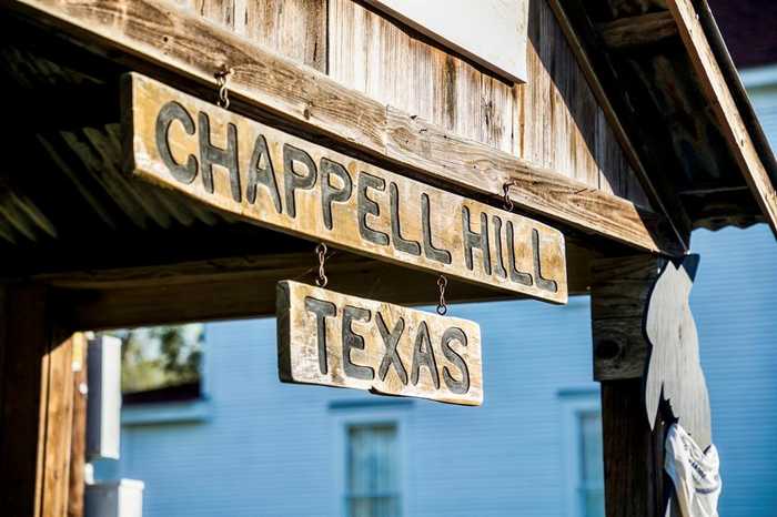 photo 2: Sunny Hills Drive, Chappell Hill TX 77426