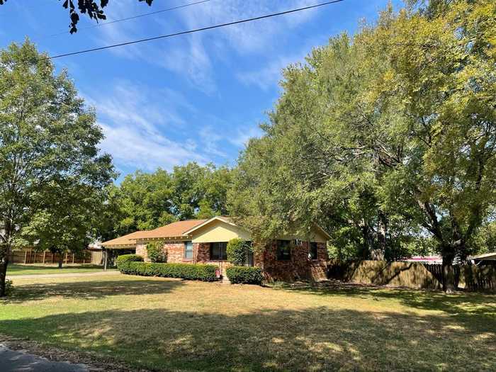 photo 1: 224 Burroughs Street, Buffalo TX 75831