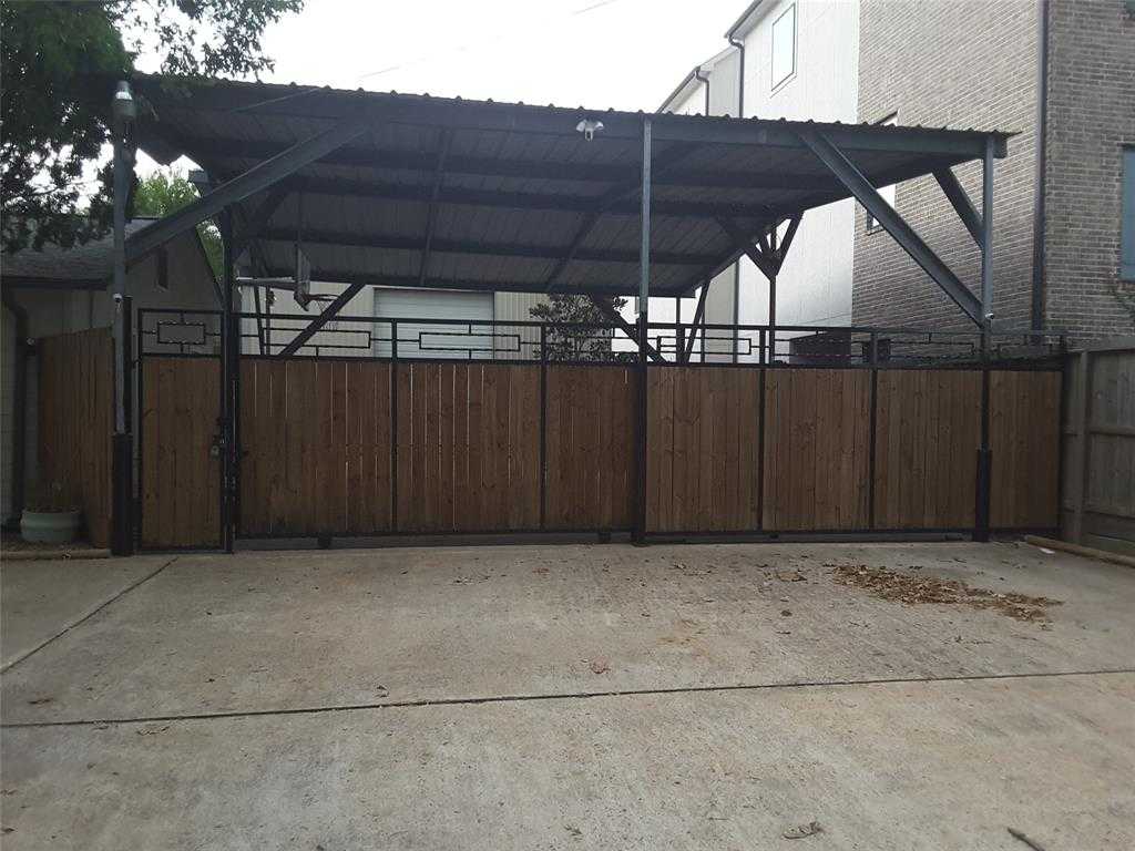 photo 2: 2126 Blalock Road, Houston TX 77080