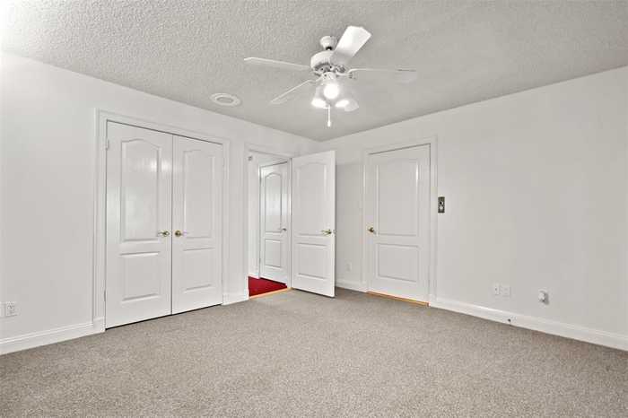 photo 2: 8018 Channelview Drive, Galveston TX 77554