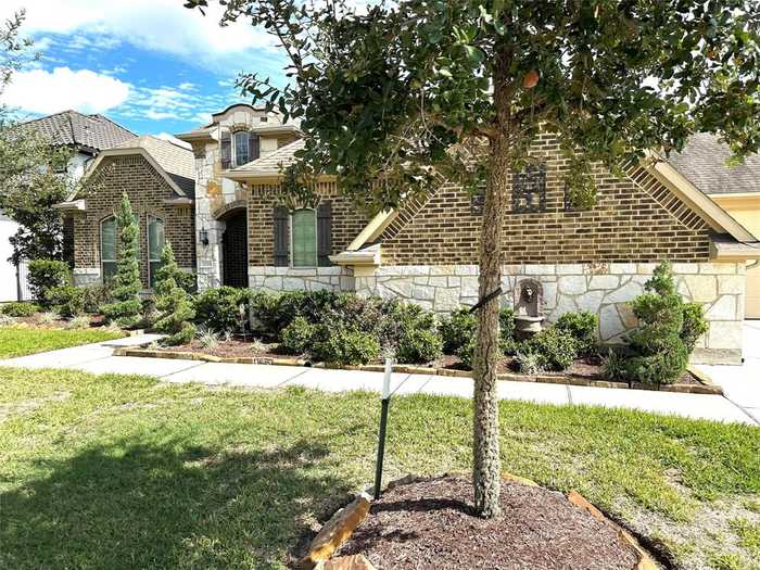 photo 1: 13331 Arbor Villa Lane, Houston TX 77044