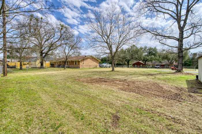 photo 42: 203 S Tammye Lane, Madisonville TX 77864