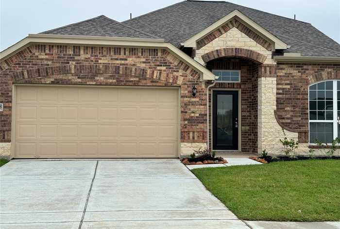 photo 1: 5340 Camerford Court, Alvin TX 77511