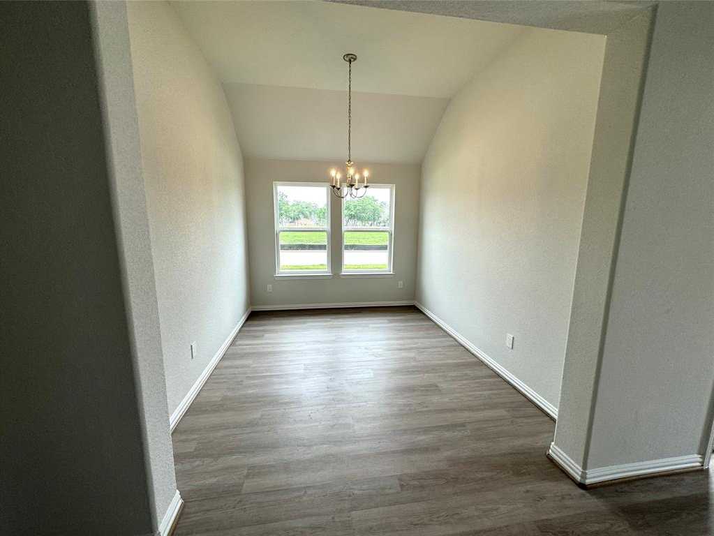 photo 3: 5340 Camerford Court, Alvin TX 77511