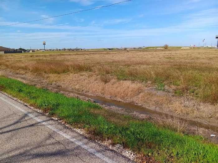 photo 2: W HENDERSON RD Road, Angleton TX 77515