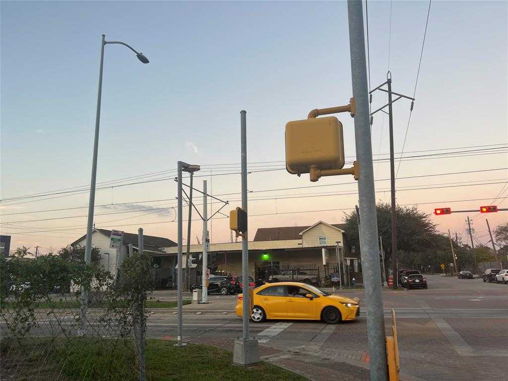 photo 3: 414 York Street, Houston TX 77003