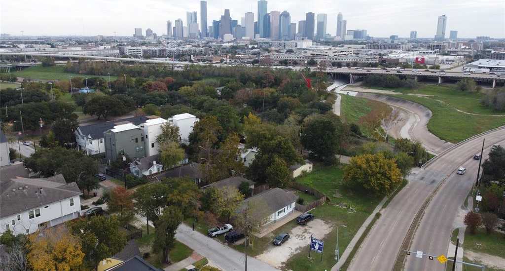 photo 3: 1113 Voight Street, Houston TX 77009