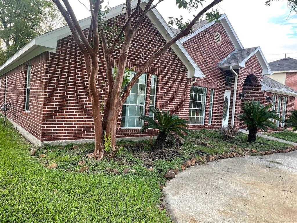 photo 3: 1106 Somercotes Lane, Channelview TX 77530