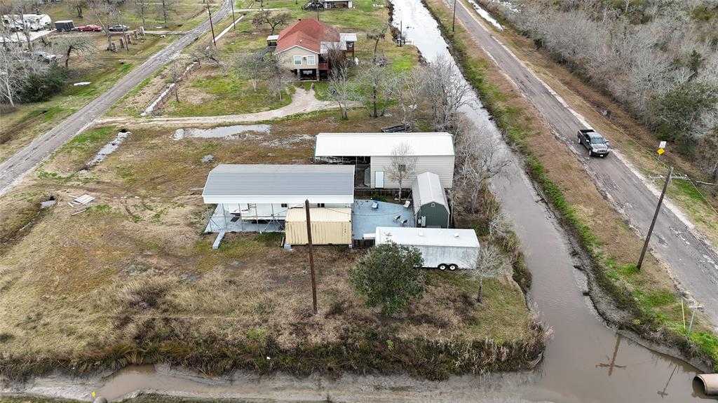 photo 3: 1 Oak Island Drive, Oak Island TX 77514