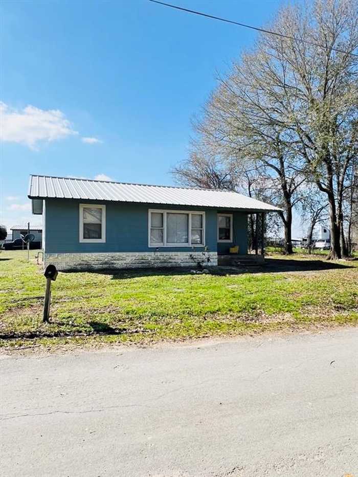 photo 1: 501 N Casey Street, Madisonville TX 77864