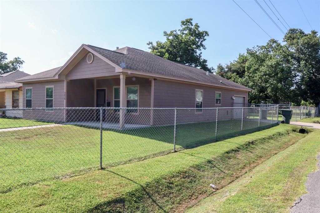 photo 3: 2020 Hebert Street, Beaumont TX 77705