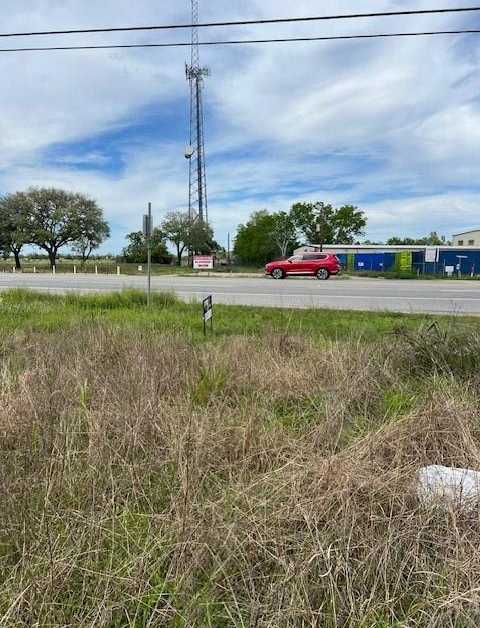 photo 1: Hwy 6, Alvin TX 77511