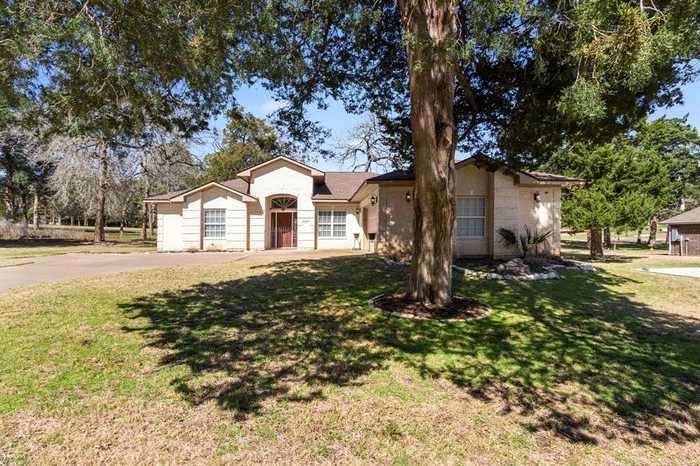 photo 2: 410 Pinehurst Drive, New Ulm TX 78950