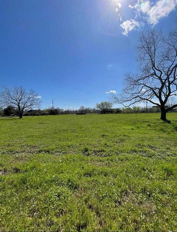 photo 3: 2 Longhorn Road, Simonton TX 77476