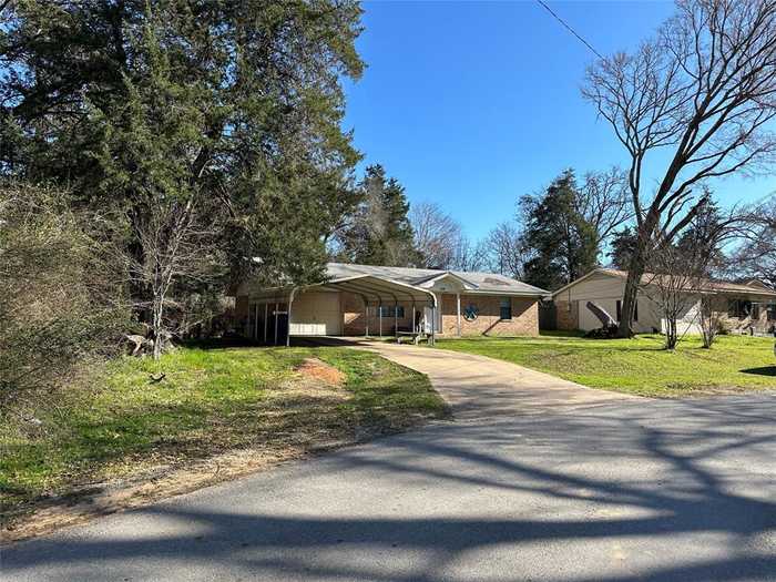 photo 2: 228 Reeder Street, Buffalo TX 75831