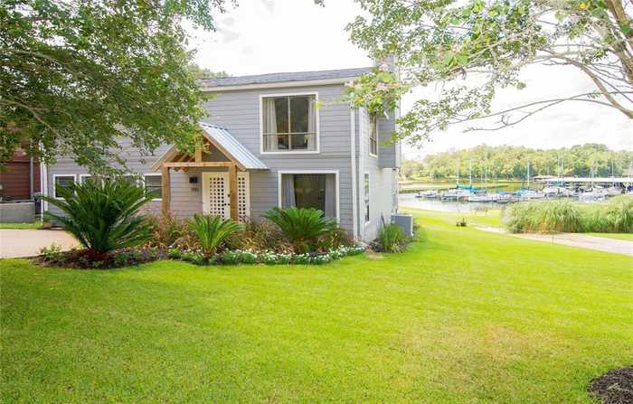 photo 2: 190 Harbour Row Drive, Coldspring TX 77331