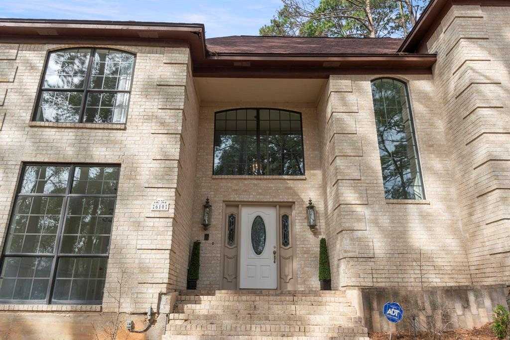 photo 3: 610 Rolling Hills Drive, Huntsville TX 77340