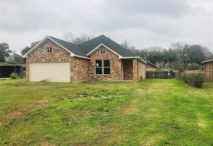 photo 1: 724 Cottonwood Drive, Wharton TX 77488