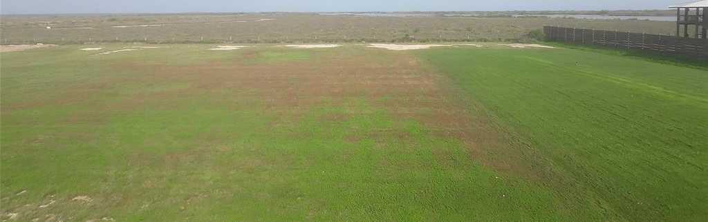 photo 2: 32 Private Road 642 Holiday Harbor, Matagorda TX 77457