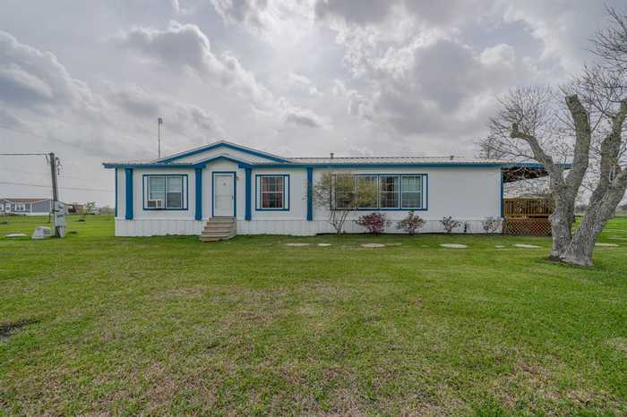 photo 2: 7020 County Road 168, Alvin TX 77511