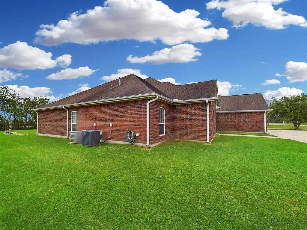 photo 2: 8135 Dawn Drive, Beaumont TX 77705