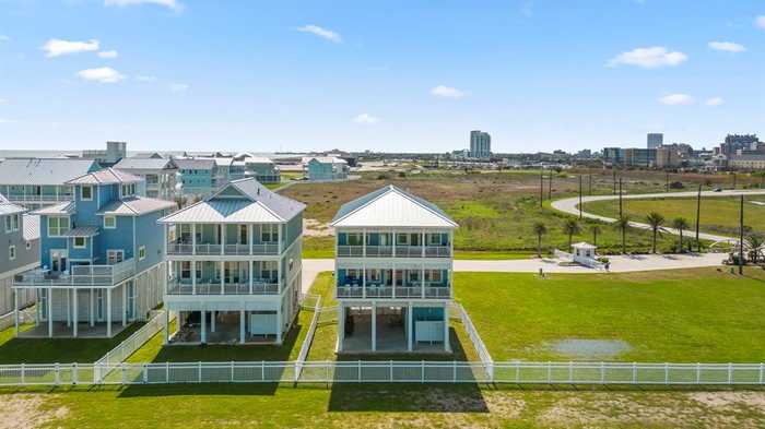 photo 35: 58 Grand Beach Boulevard, Galveston TX 77550