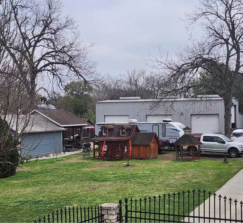 photo 3: 1832 Turner Drive, Houston TX 77093