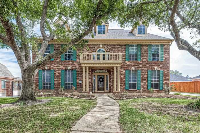 photo 1: 4911 Baywood Drive, Pasadena TX 77505