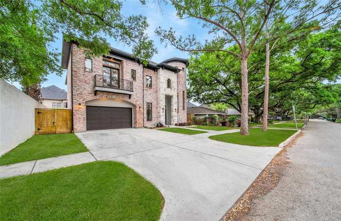 photo 2: 2607 Eastgrove Lane, Houston TX 77027