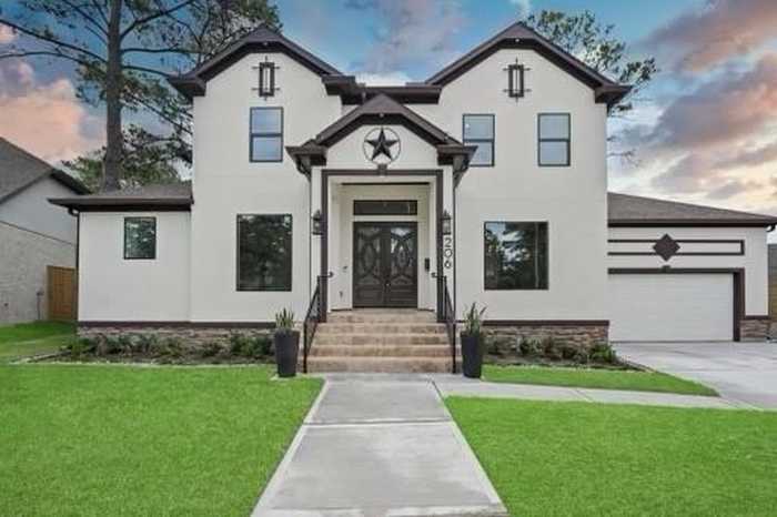 photo 1: 206 Faust Lane, Houston TX 77024