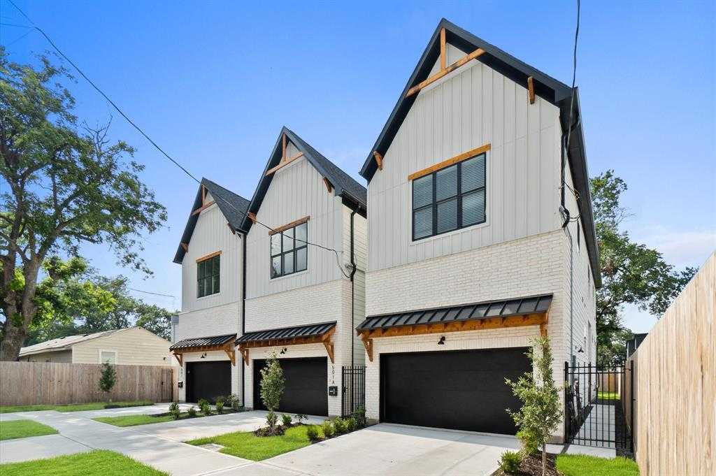 photo 1: 501 E 39th Street, Houston TX 77022