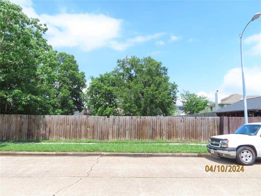 photo 2: 14923 Dunster Lane, Channelview TX 77530