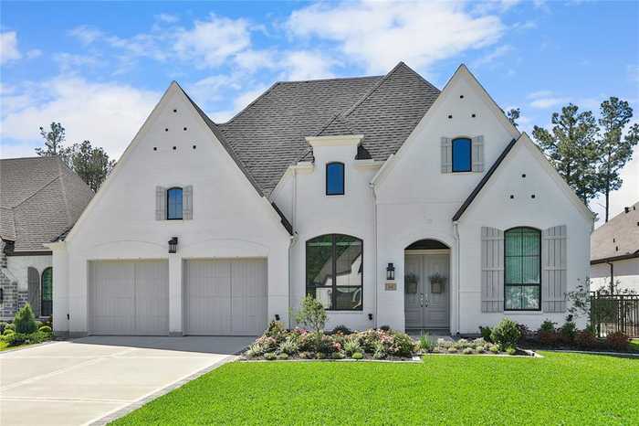 photo 1: 112 Casterly Green Court, Montgomery TX 77316