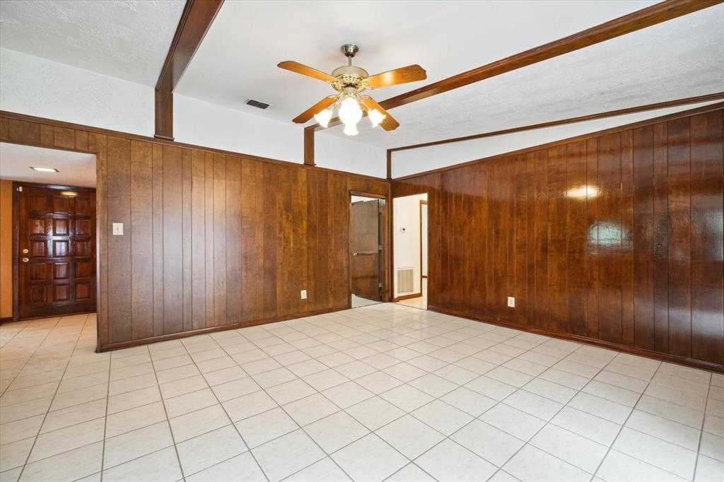 photo 3: 1631 Gault Road, Houston TX 77039