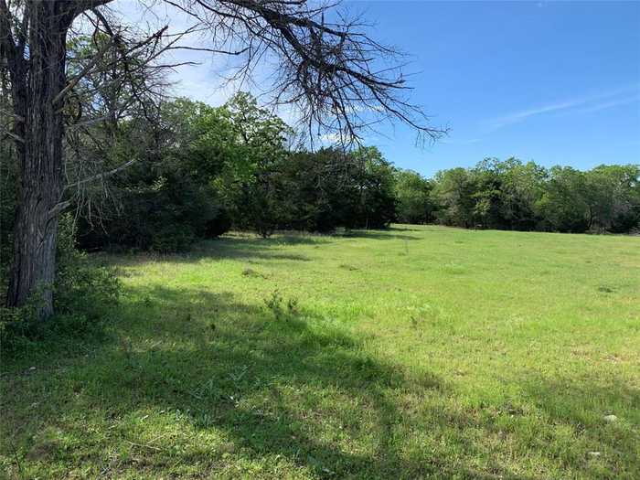 photo 2: 2231 Greens Creek Rd, Ledbetter TX 78946