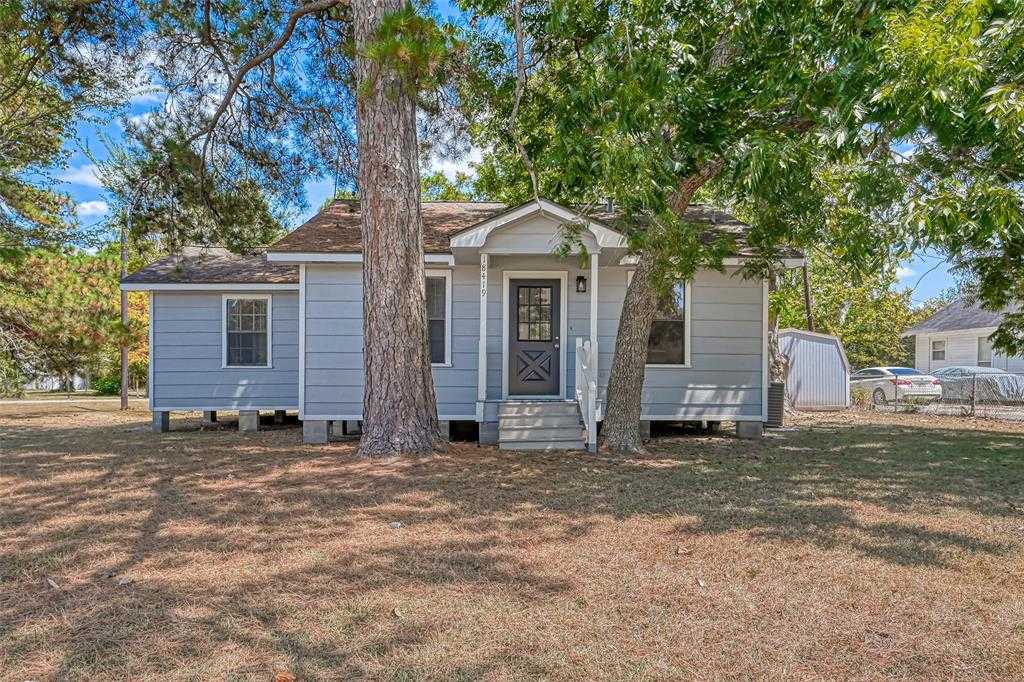 photo 1: 18419 Buddy Riley Boulevard, Magnolia TX 77354