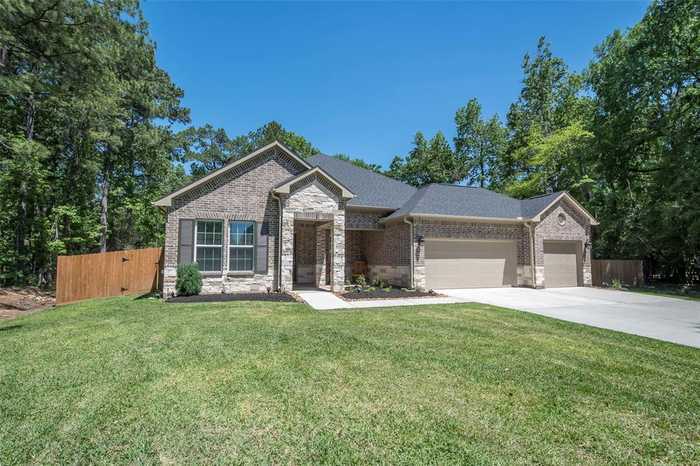 photo 1: 5802 Mahogany Way, Magnolia TX 77354