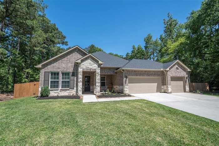 photo 2: 5802 Mahogany Way, Magnolia TX 77354